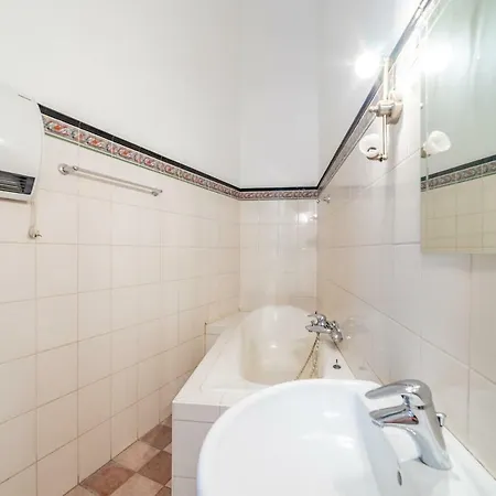 Grand Soho Apartment *