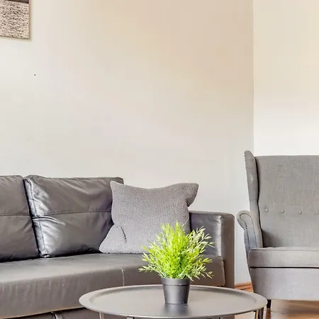 Grand Soho Apartment *